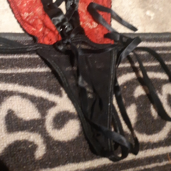 Lingerie - Picture 4 of 4